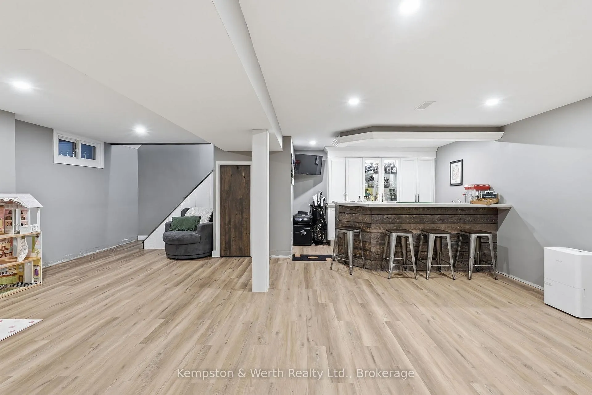 Photo 27 of 727 Palace Street E, North Perth, Listowel — HOMEH