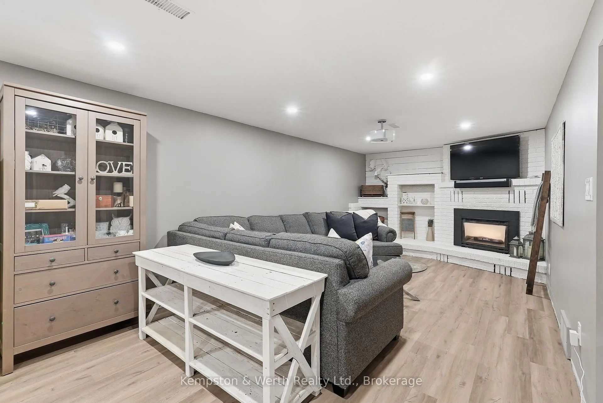 Photo 30 of 727 Palace Street E, North Perth, Listowel — HOMEH