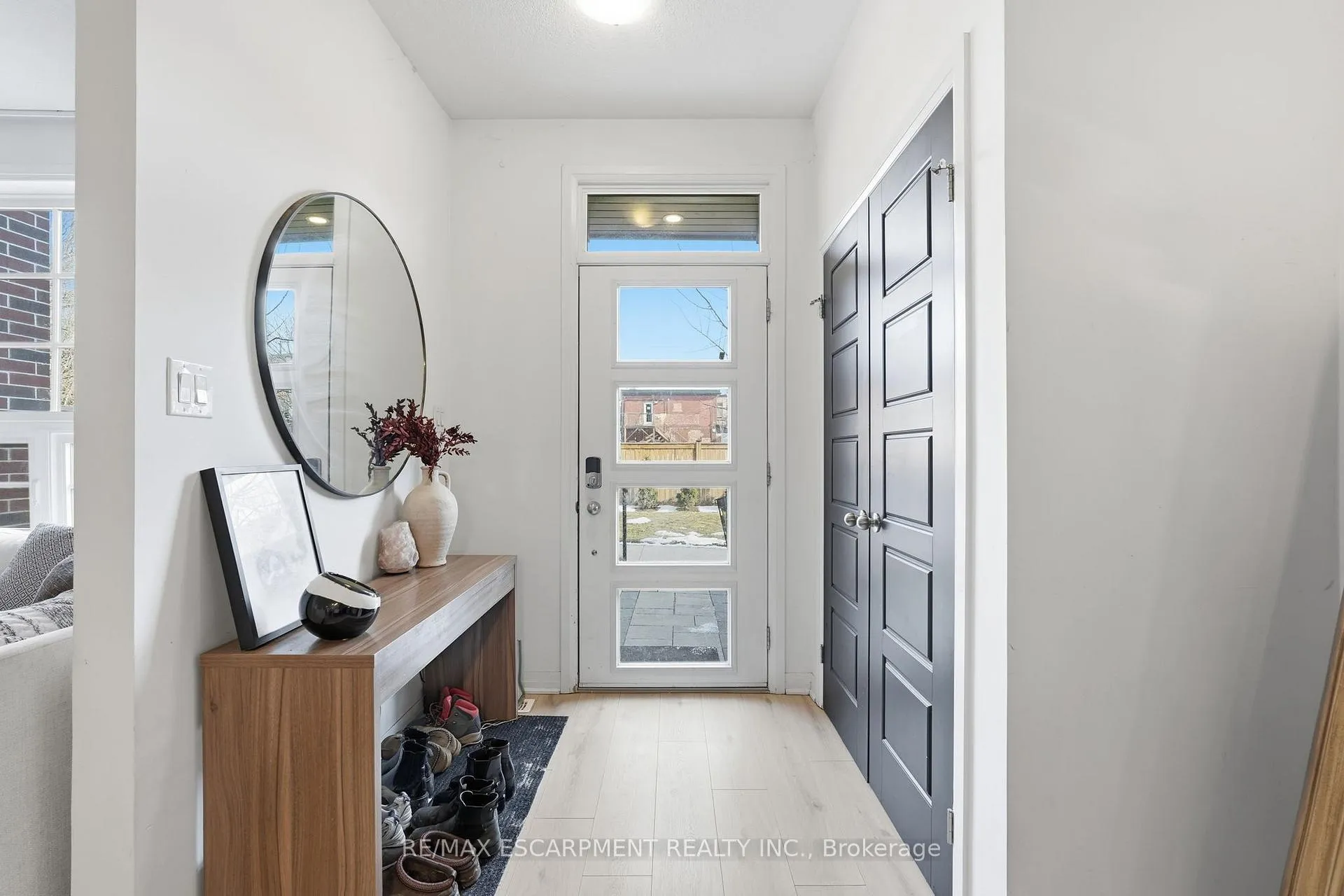 Photo 2 of Unit 104, 12 Blanshard Street, Hamilton, Kirkendall — HOMEH
