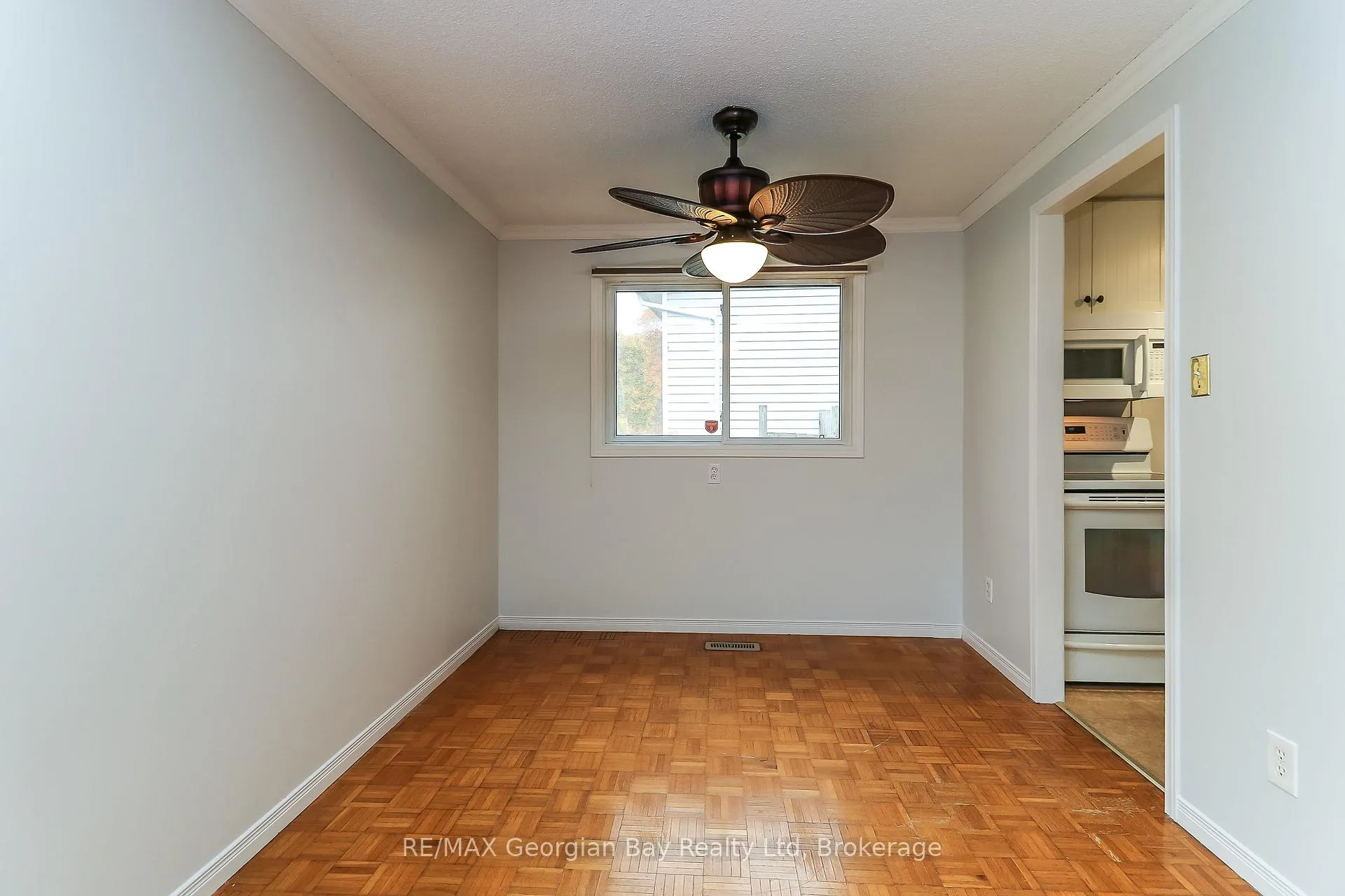 Photo 13 of 771 Birchwood Drive, Midland — HOMEH