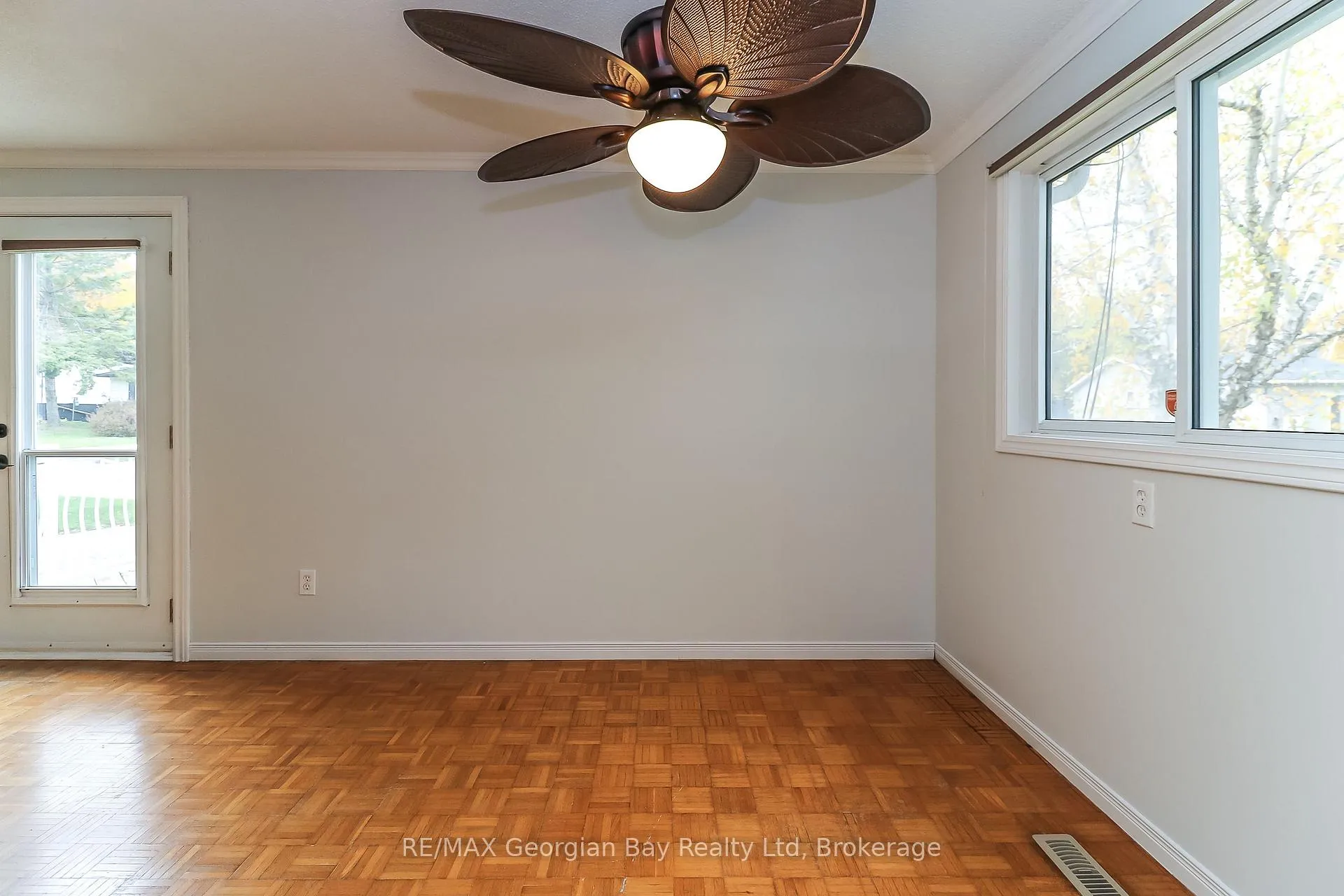 Photo 14 of 771 Birchwood Drive, Midland — HOMEH