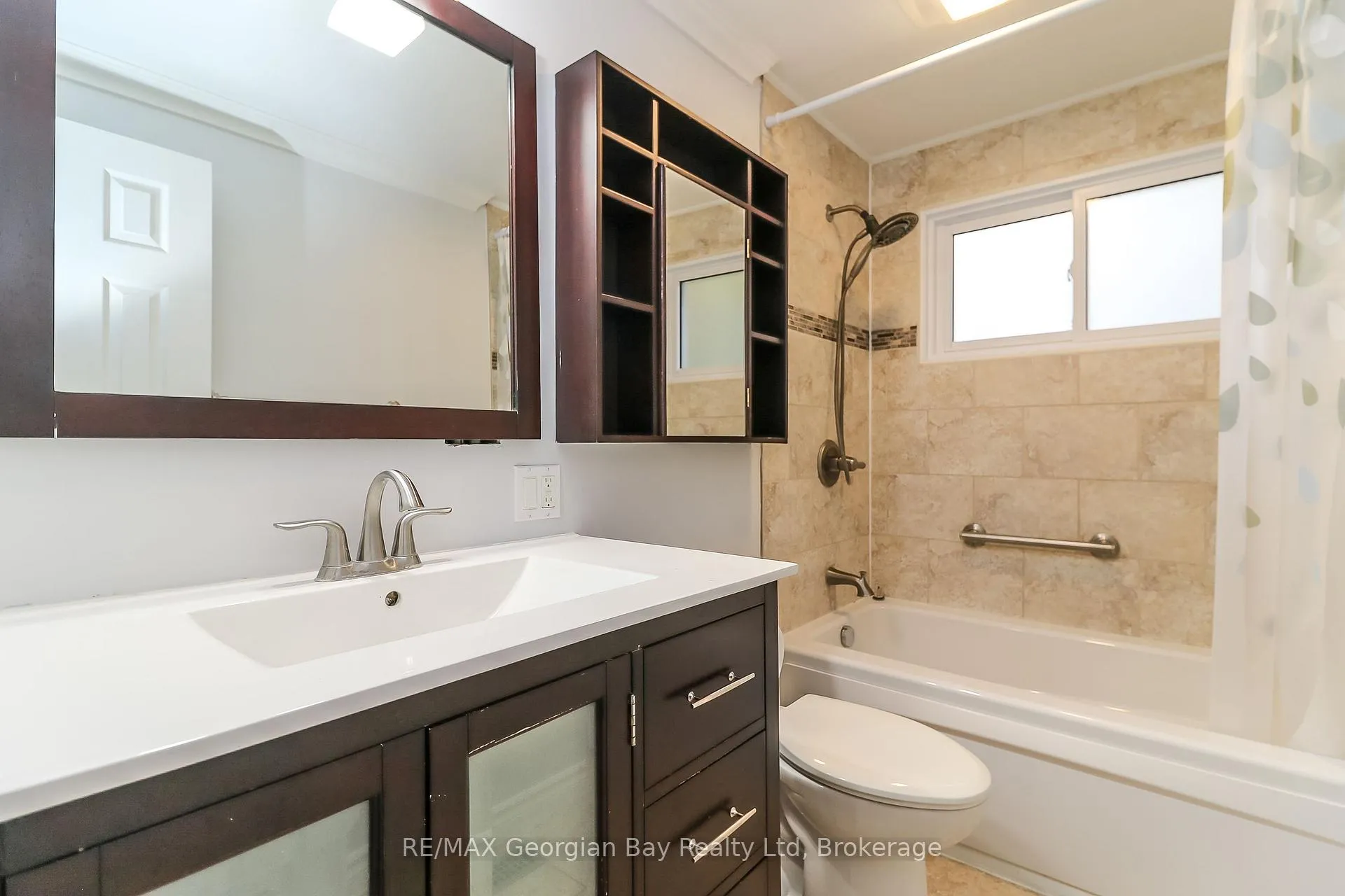 Photo 19 of 771 Birchwood Drive, Midland — HOMEH