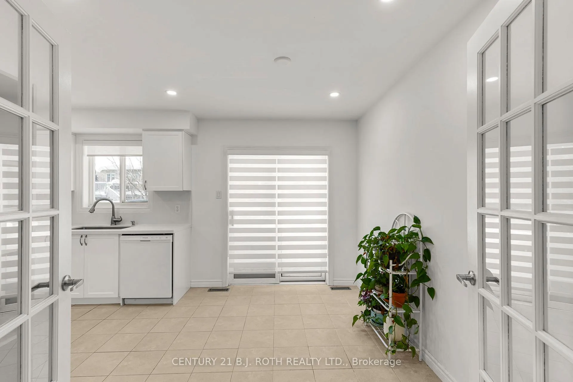 Photo 5 of 148 Marsellus Drive, Barrie, Holly — HOMEH