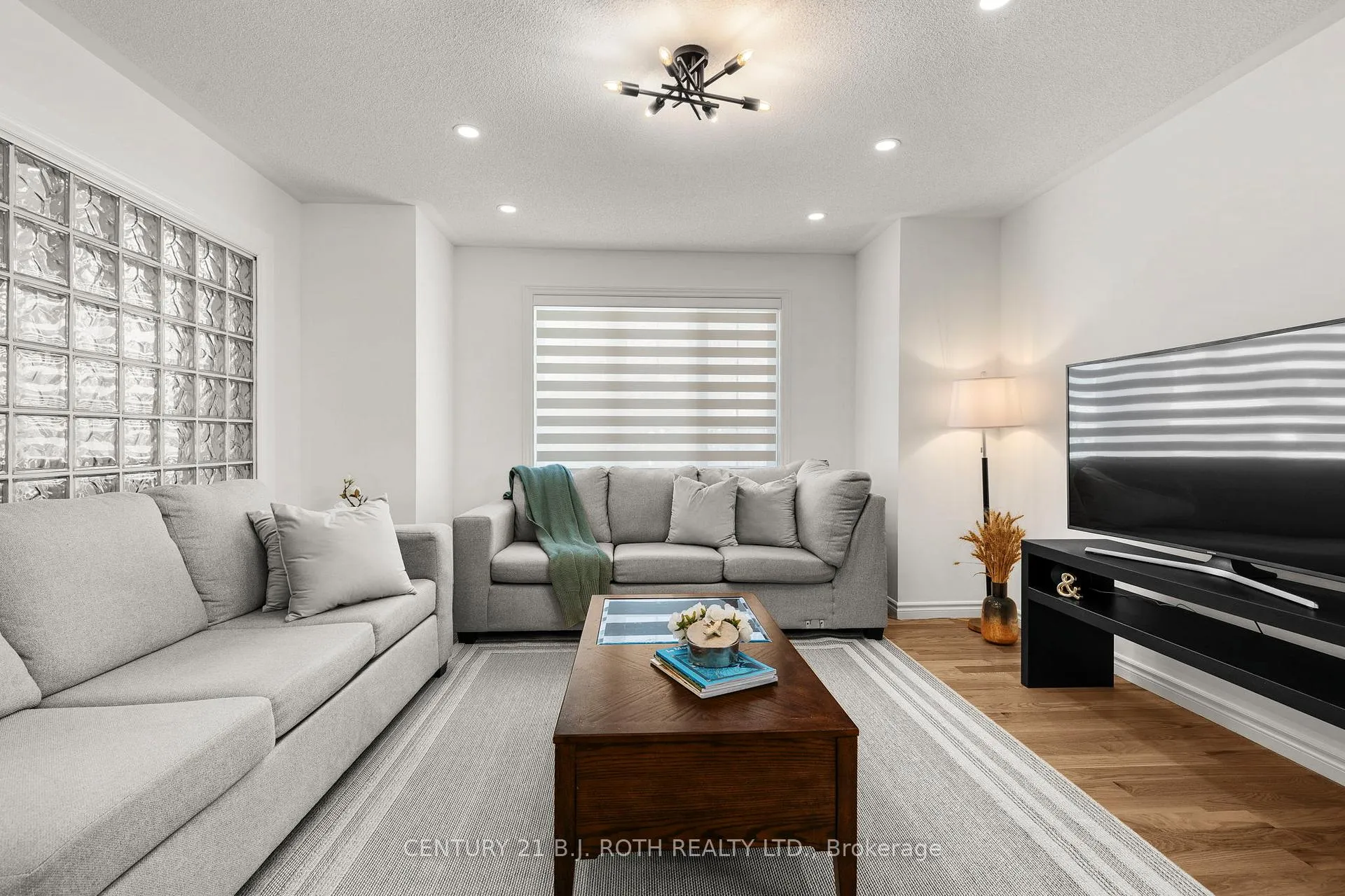 Photo 7 of 148 Marsellus Drive, Barrie, Holly — HOMEH