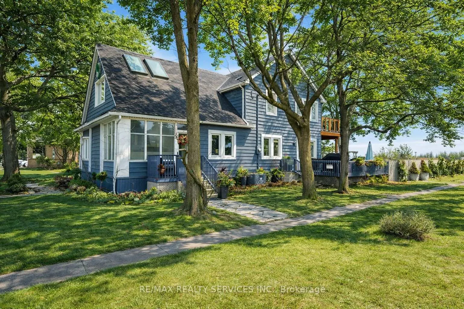 Photo 41 of 939 Beach Boulevard, Hamilton, Hamilton Beach — HOMEH