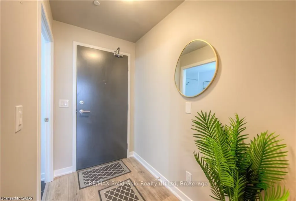 Photo 4 of Unit 703, 85 Duke Street W, Kitchener, City Commercial Core — HOMEH