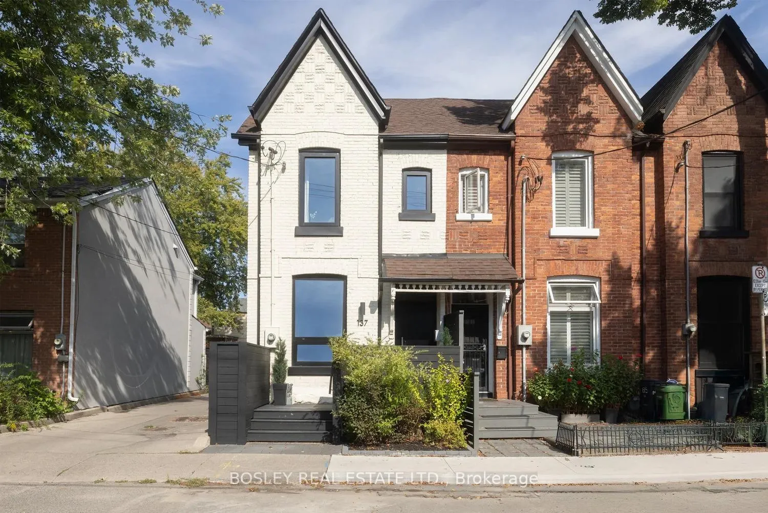 Front of 137 Munro Street