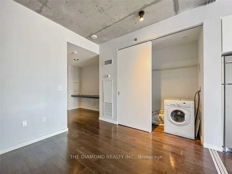Photo 6 of Unit 623, 32 Trolley Crescent, Toronto, Waterfront Communities — HOMEH