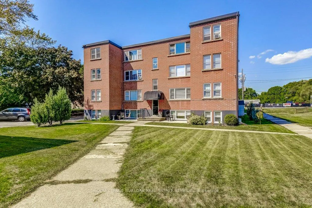 Front of Unit 1, 2418 New Street