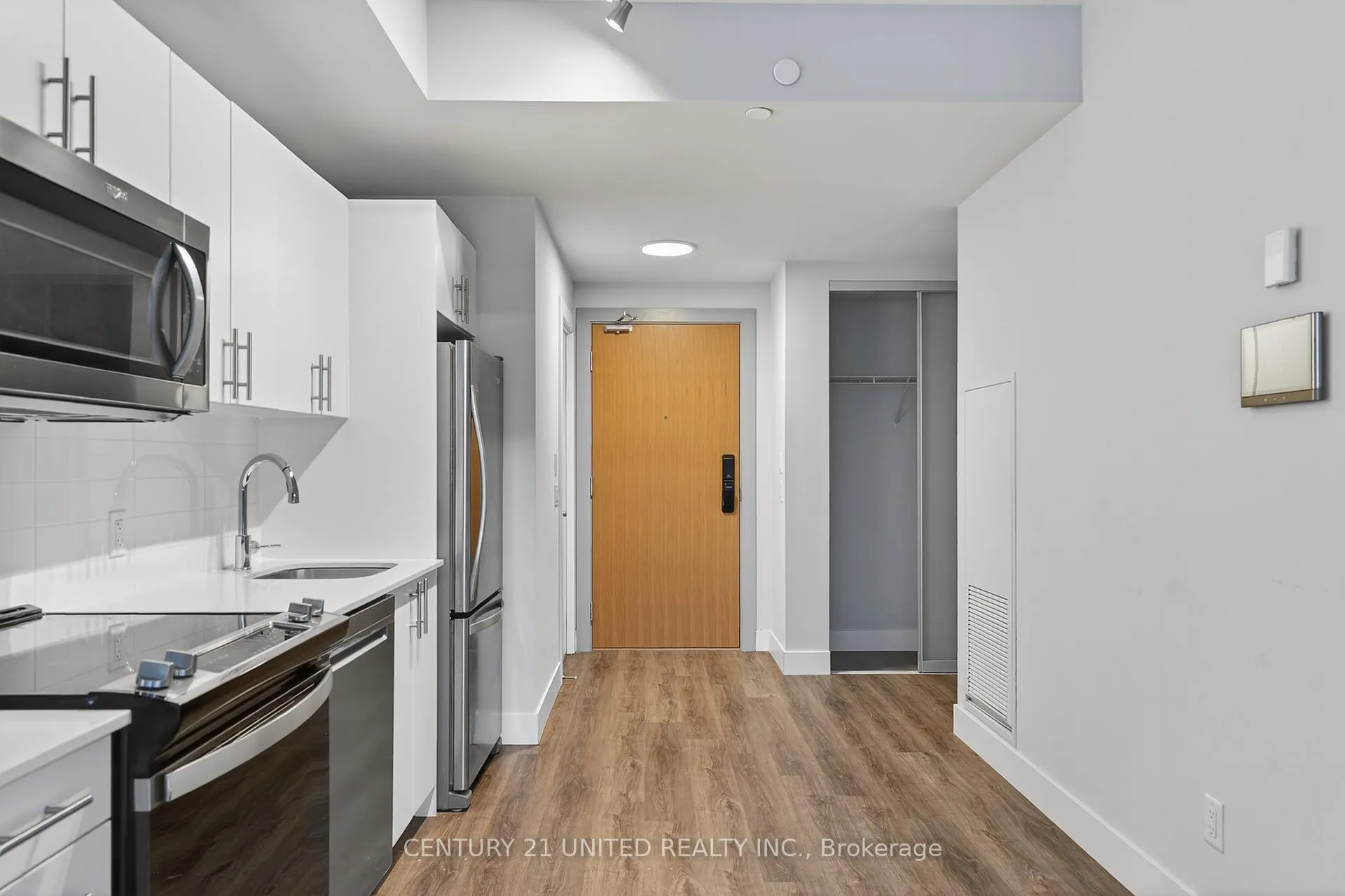 Photo 3 of Unit 313, 80 Bond Street E, Oshawa, O'Neill — HOMEH
