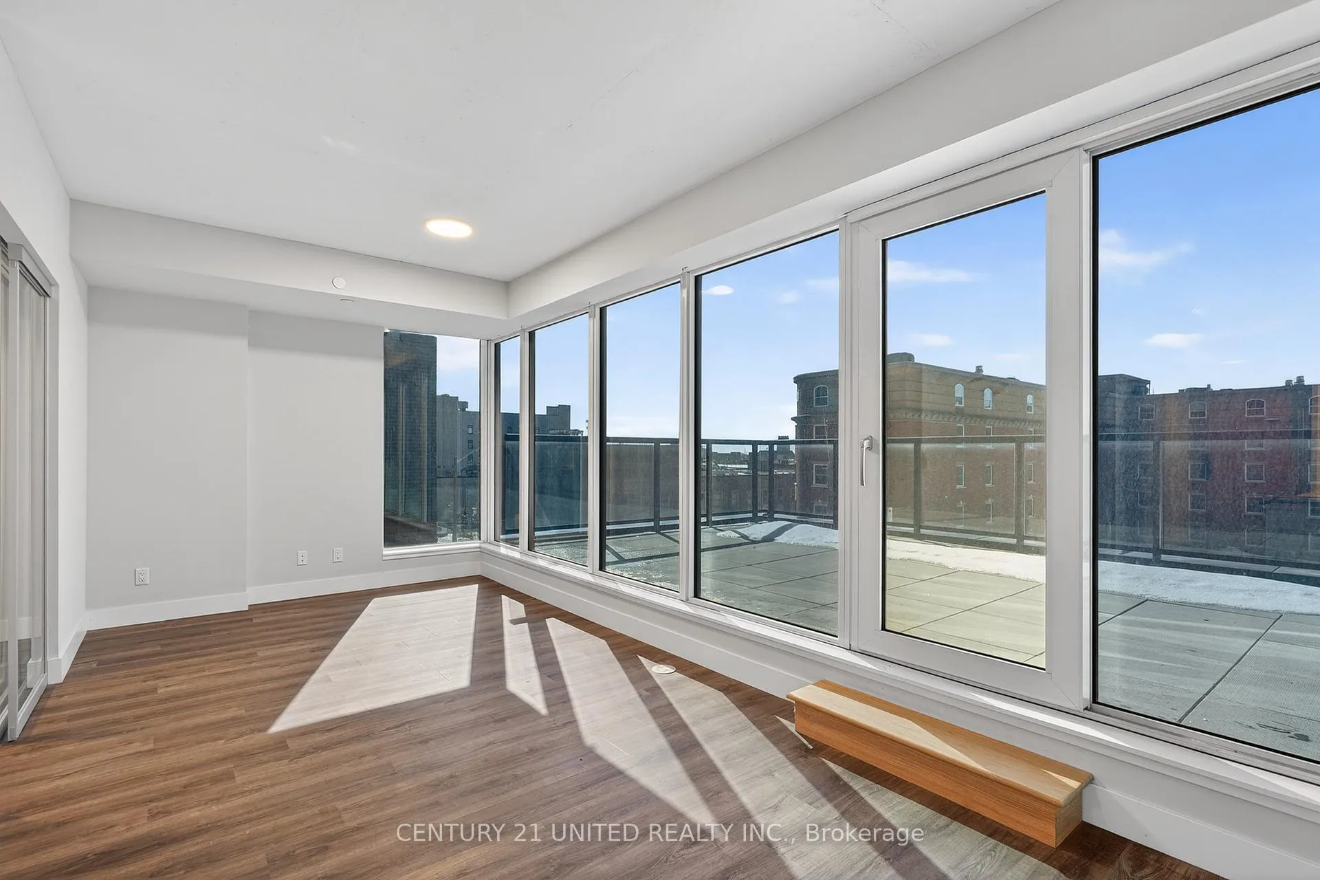 Photo 6 of Unit 313, 80 Bond Street E, Oshawa, O'Neill — HOMEH