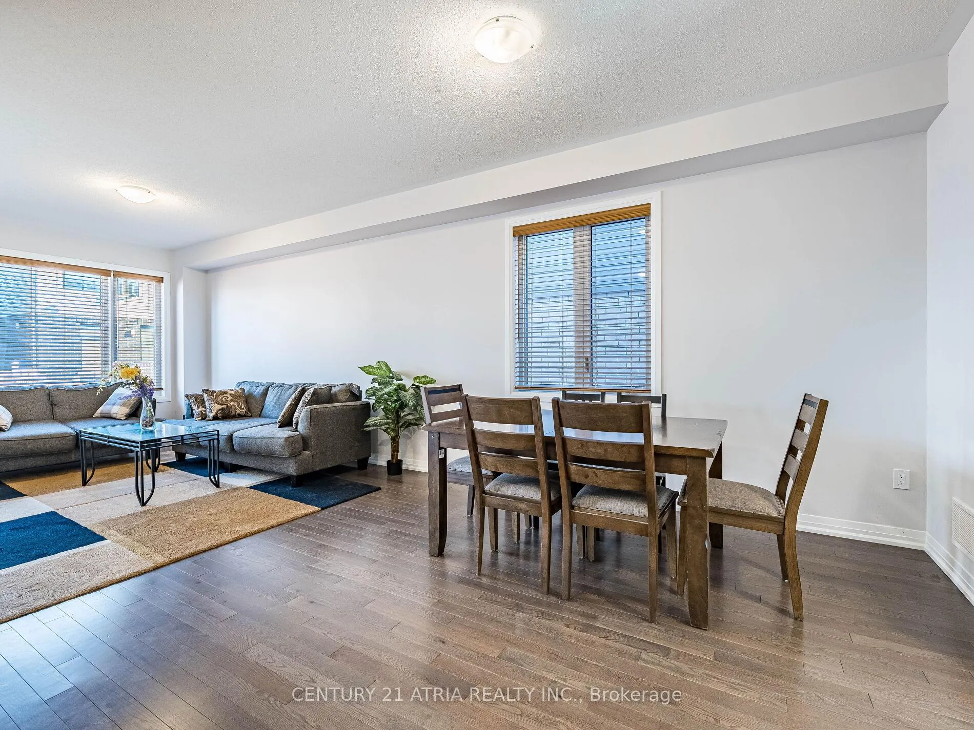 Photo 7 of 60 Yale Drive, Hamilton, Mount Hope — HOMEH