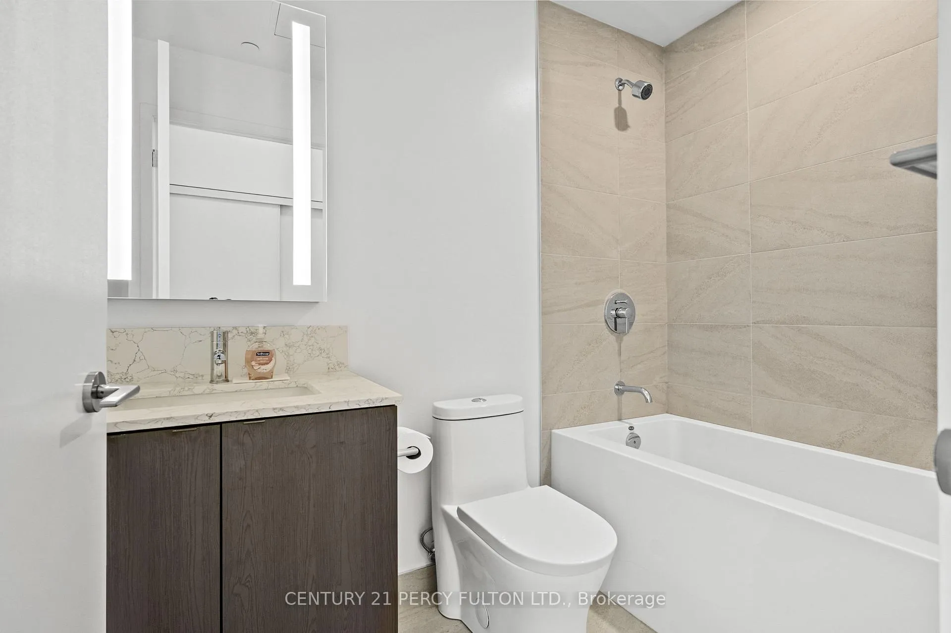 Photo 5 of Unit 201, 270 Dufferin Street, Toronto, South Parkdale — HOMEH