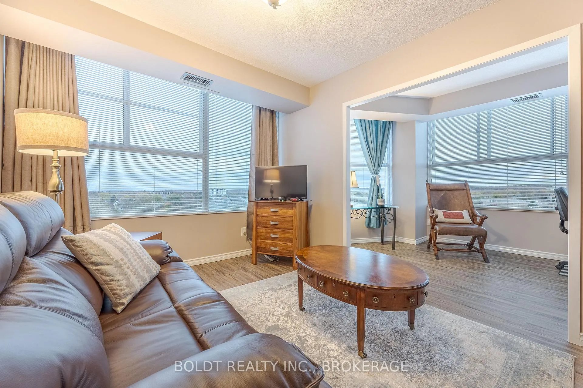 Photo 16 of Unit 604, 7 Gale Crescent, St. Catharines, E. Chester — HOMEH
