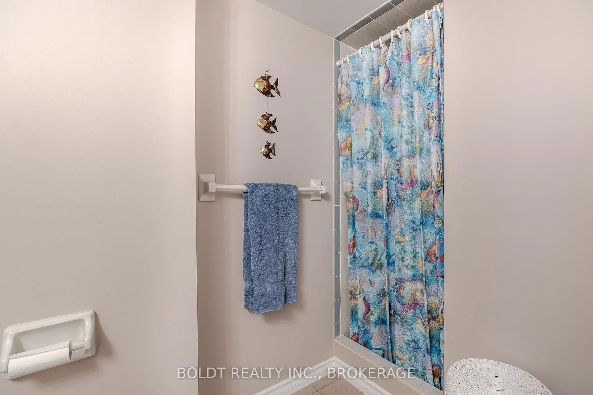 Photo 21 of Unit 604, 7 Gale Crescent, St. Catharines, E. Chester — HOMEH