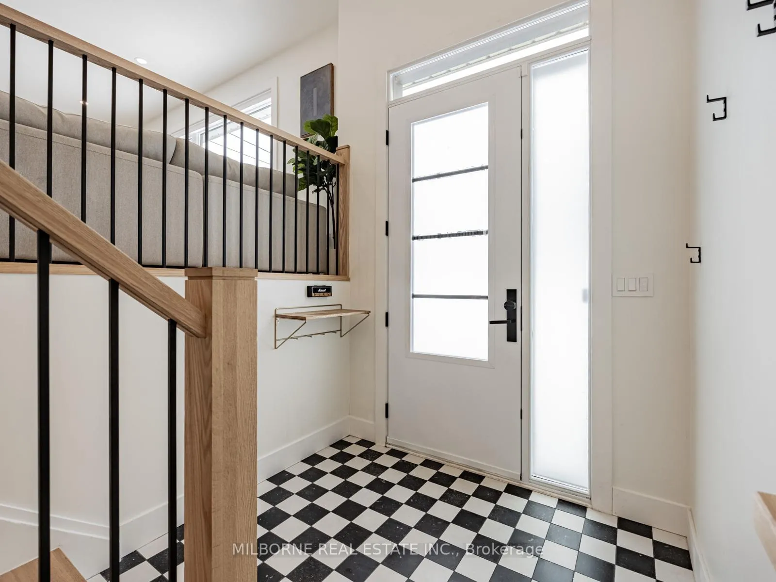 Photo 12 of 12 Summit Crescent, Guelph, Exhibition Park — HOMEH