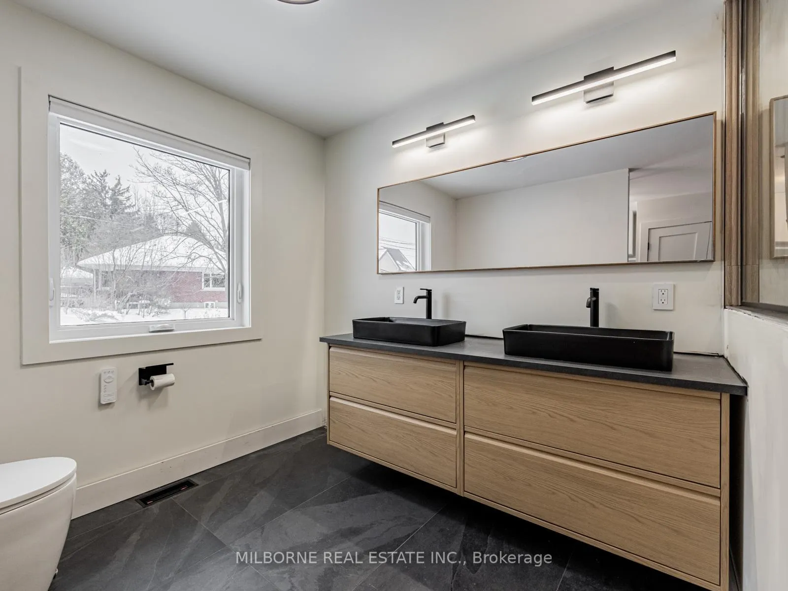 Photo 19 of 12 Summit Crescent, Guelph, Exhibition Park — HOMEH