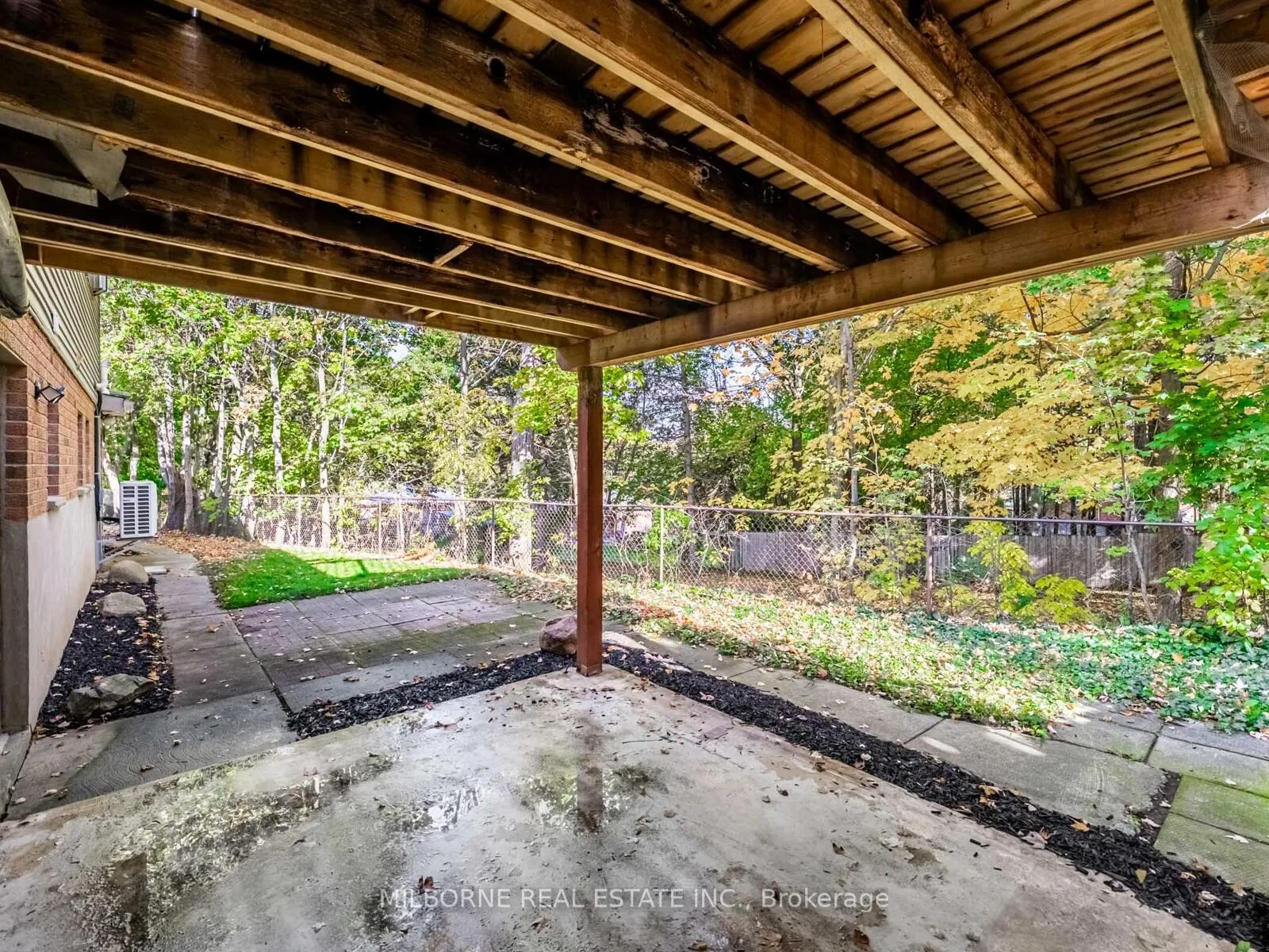 Photo 41 of 12 Summit Crescent, Guelph, Exhibition Park — HOMEH