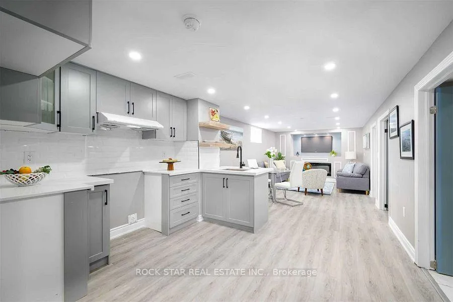 Photo 2 of Unit Lower, 919 Brucedale Avenue E, Hamilton, Sunninghill — HOMEH