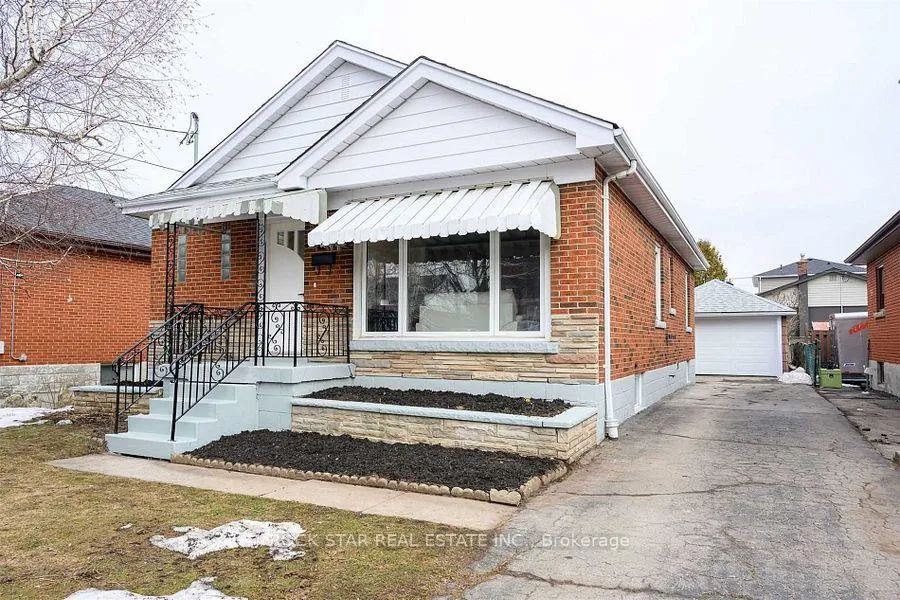 Photo 6 of Unit Lower, 919 Brucedale Avenue E, Hamilton, Sunninghill — HOMEH