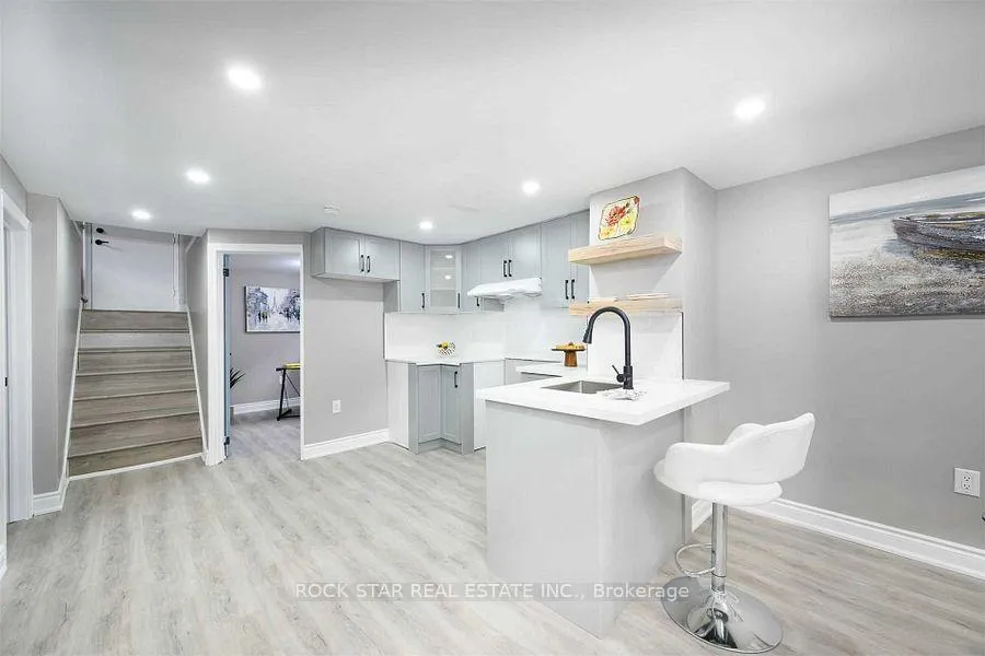 Photo 8 of Unit Lower, 919 Brucedale Avenue E, Hamilton, Sunninghill — HOMEH