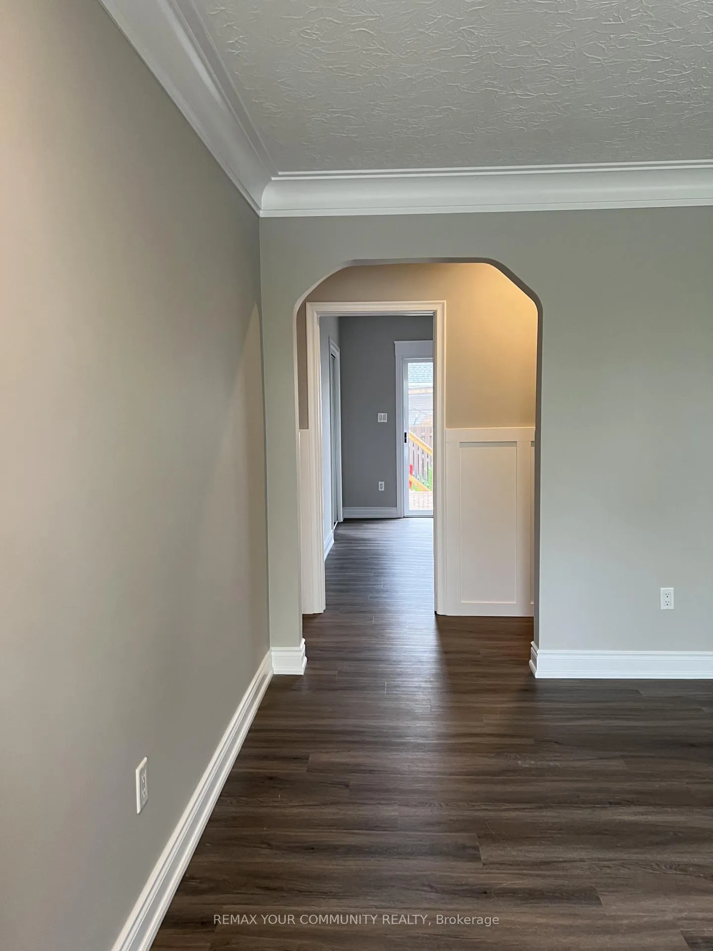 Photo 6 of 59 Cameron Avenue, Welland, Lincoln/Crowland — HOMEH