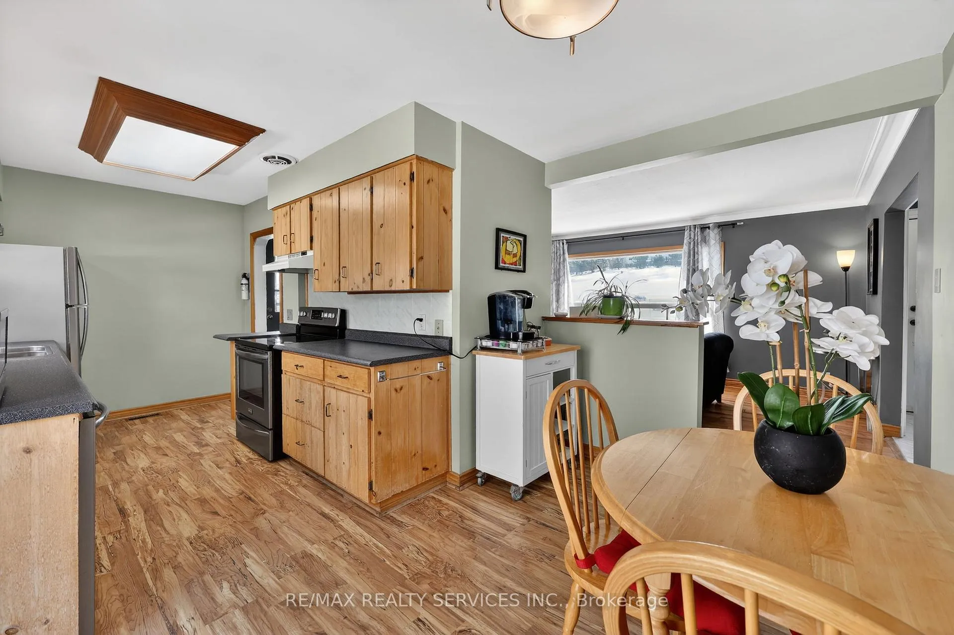 Photo 12 of 64 River Drive, Halton Hills, Georgetown — HOMEH