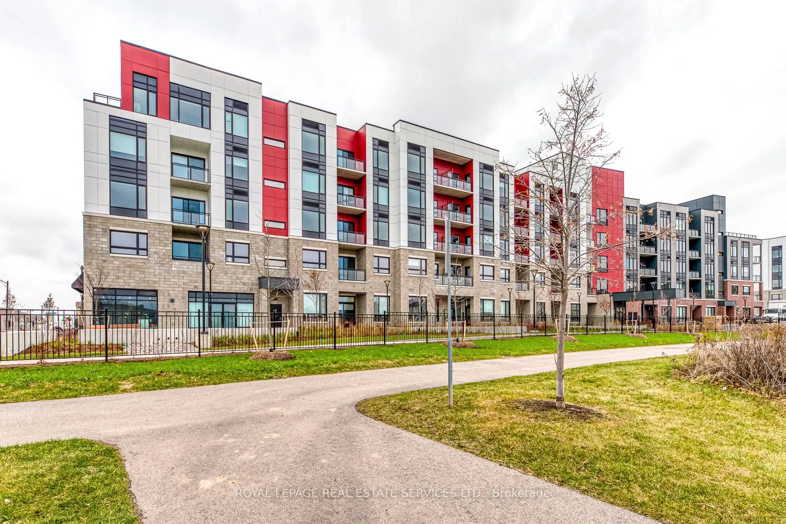 Photo 2 of Unit 311, 3265 Carding Mill Trail, Oakville, Glenorchy — HOMEH