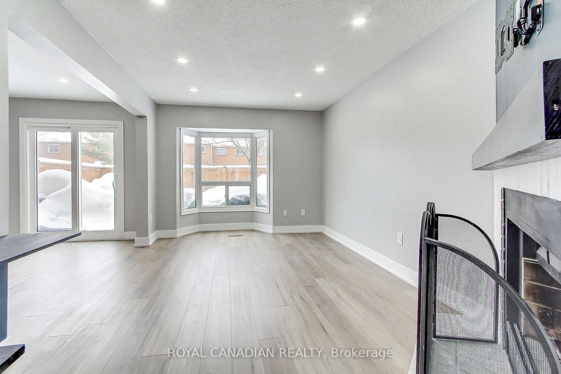 Photo 23 of Unit 50, 165 Kozlov Street, Barrie, Sunnidale — HOMEH