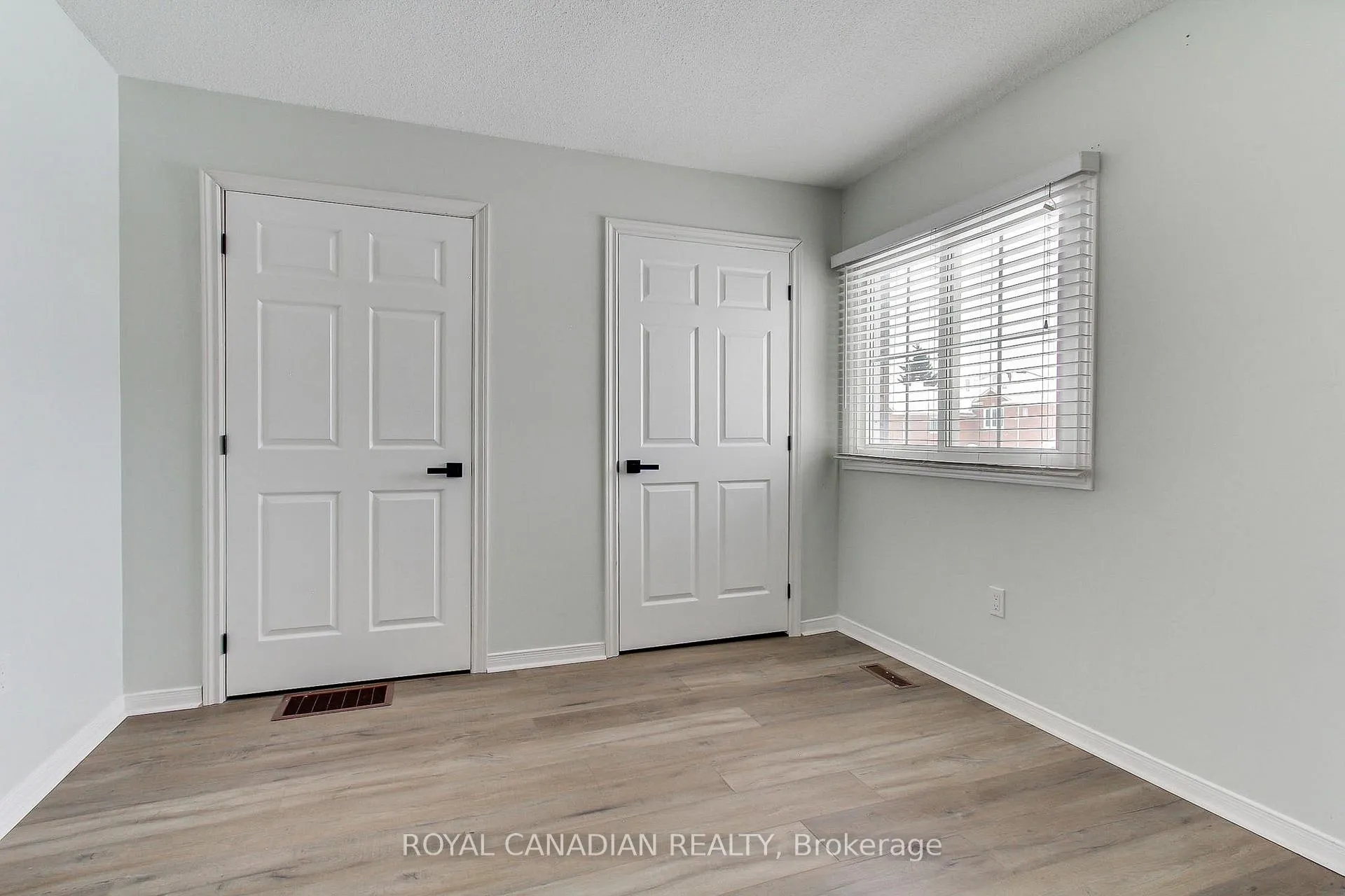 Photo 34 of Unit 50, 165 Kozlov Street, Barrie, Sunnidale — HOMEH