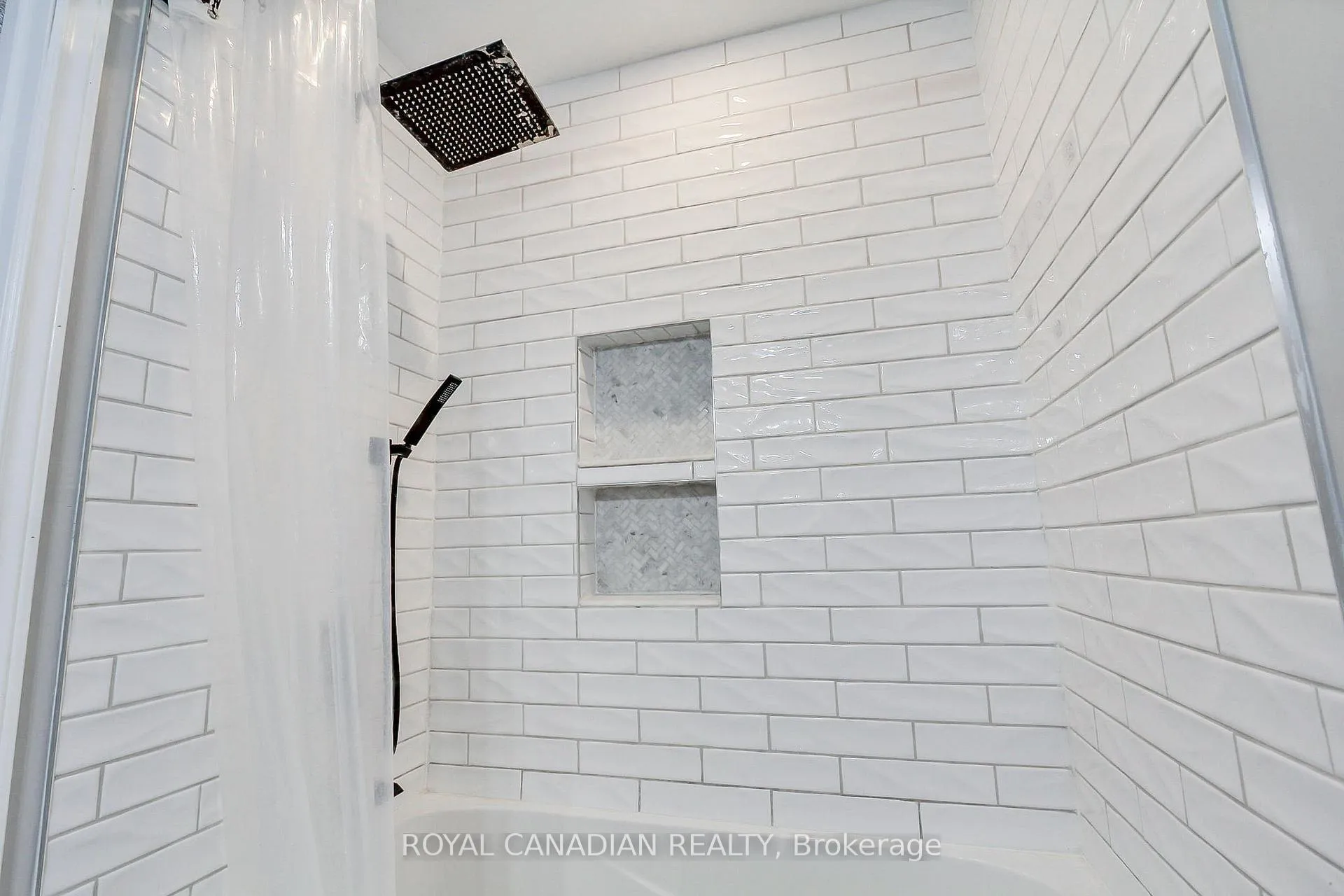 Photo 41 of Unit 50, 165 Kozlov Street, Barrie, Sunnidale — HOMEH