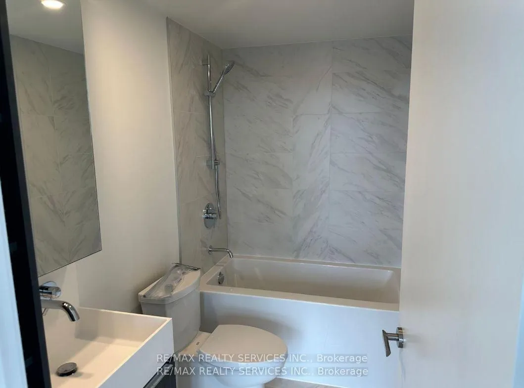 Photo 9 of Unit 1302, 370 Martha Street, Burlington, Brant — HOMEH