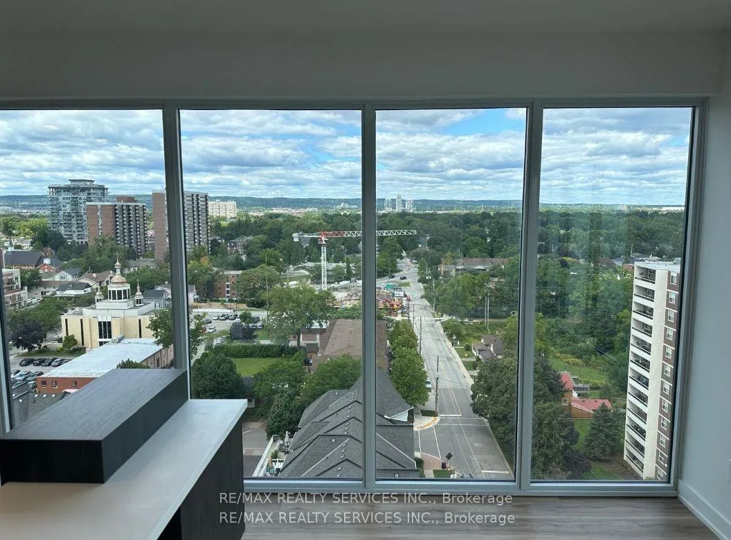 Photo 12 of Unit 1302, 370 Martha Street, Burlington, Brant — HOMEH
