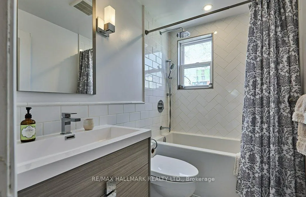 Photo 11 of 10 Elm Road, Toronto, Lawrence Park North — HOMEH