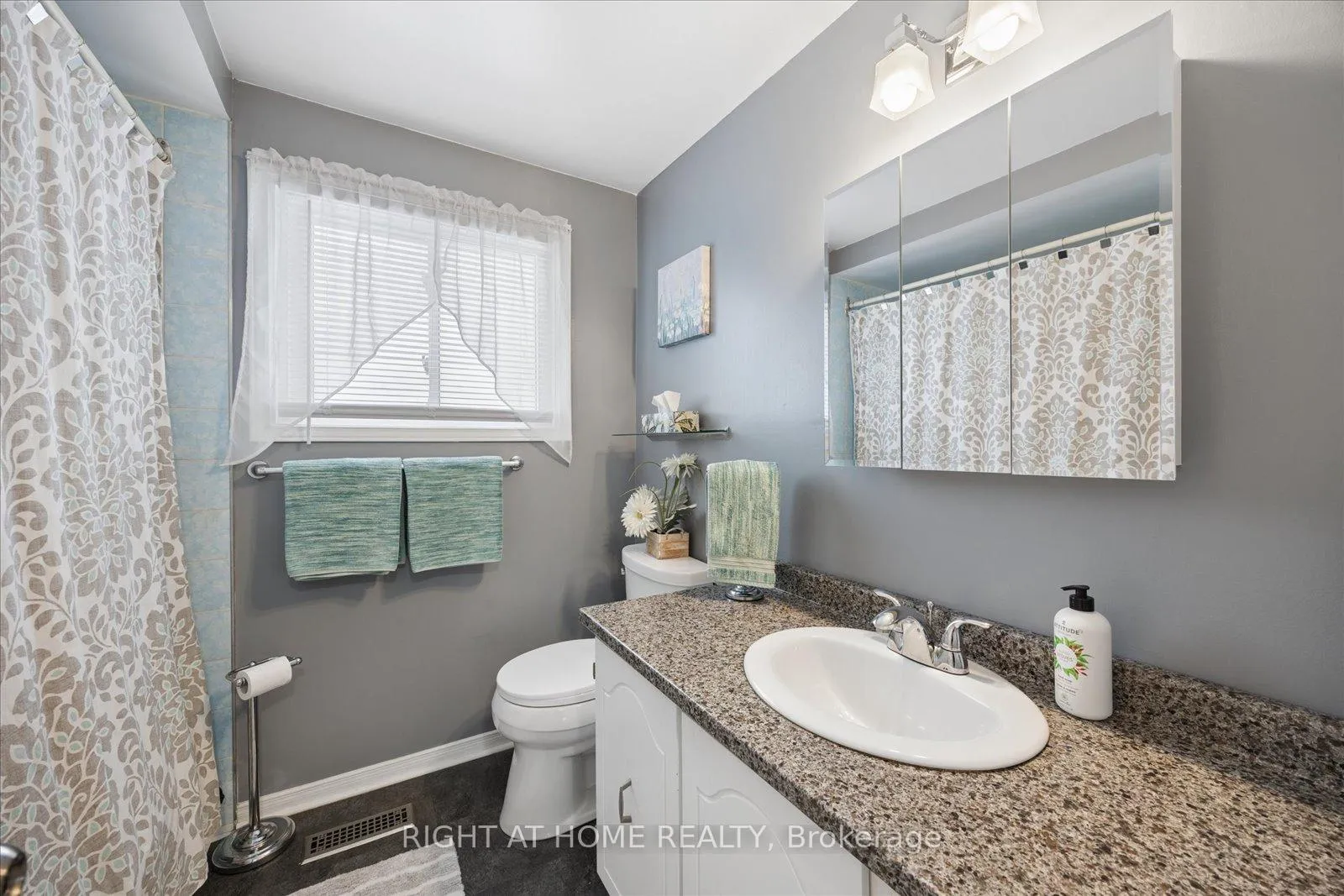 Photo 24 of 266 Rands Road, Ajax, South West — HOMEH