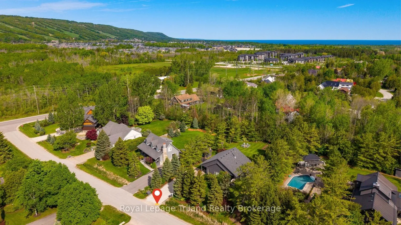 Photo 2 of 19 Trails End, Collingwood — HOMEH