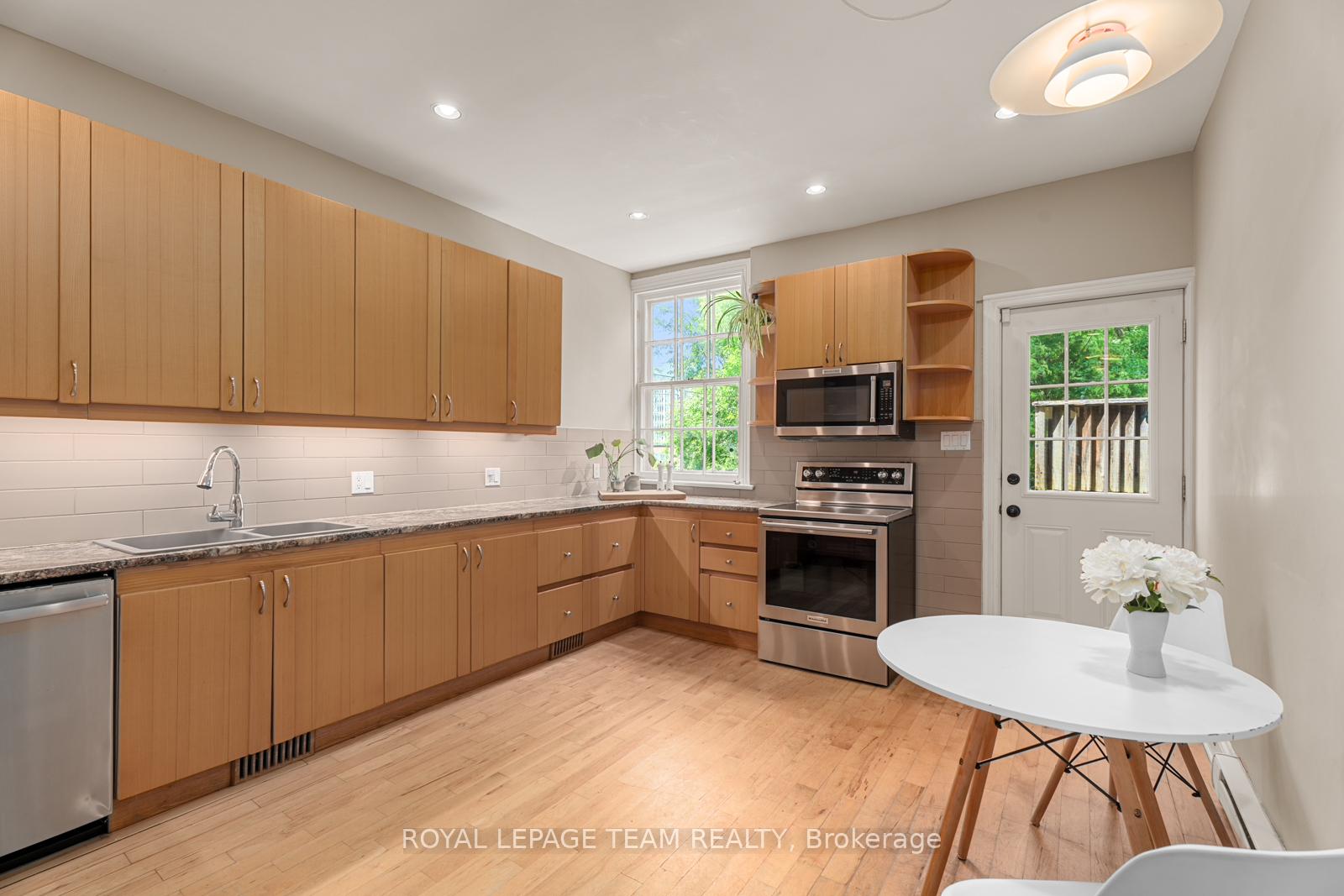 Photo 7 of 205 Daly Avenue, Ottawa, Sandy Hill — HOMEH