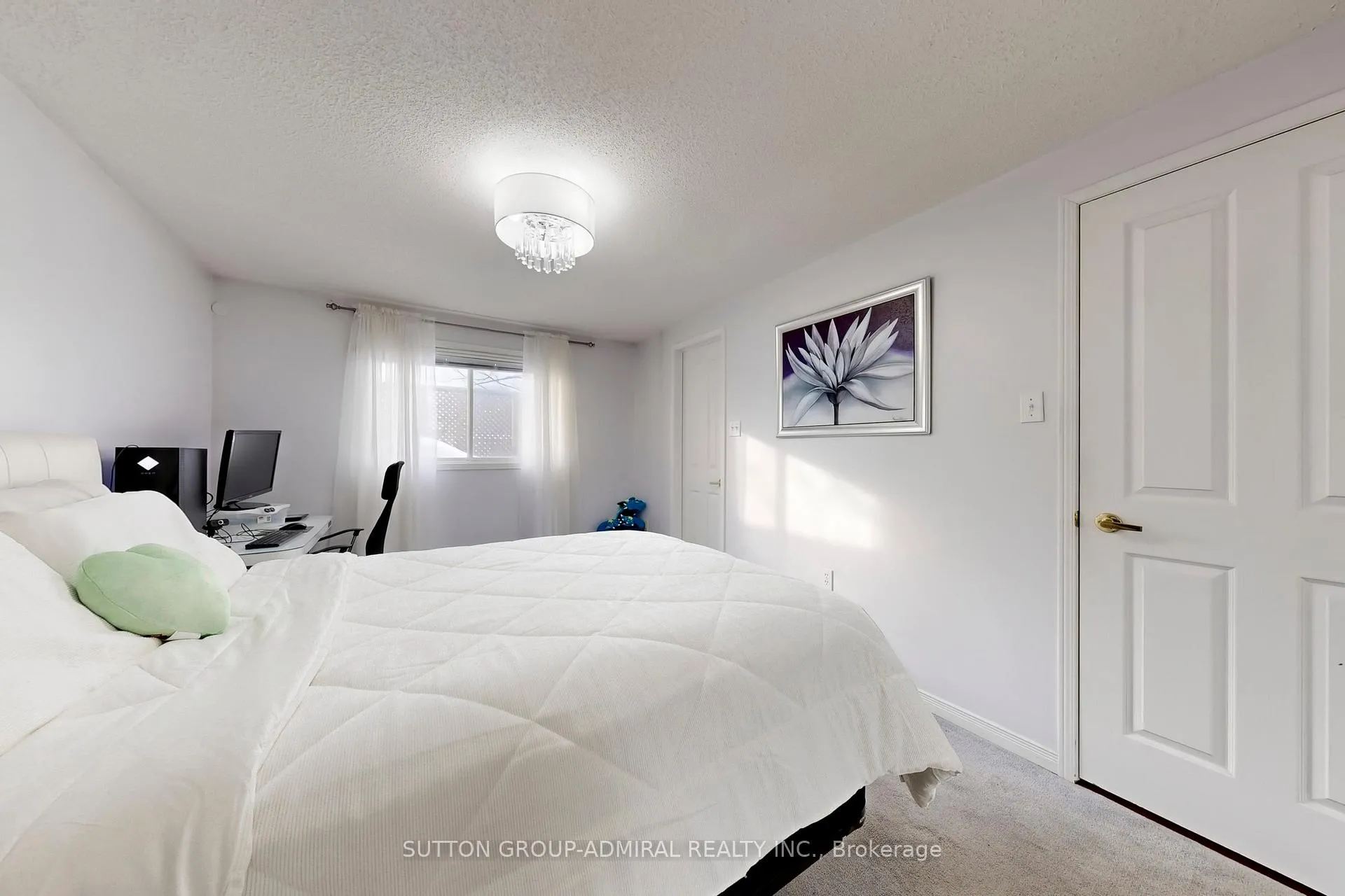 Photo 15 of 4 Irish Lane, Barrie, Grove East — HOMEH