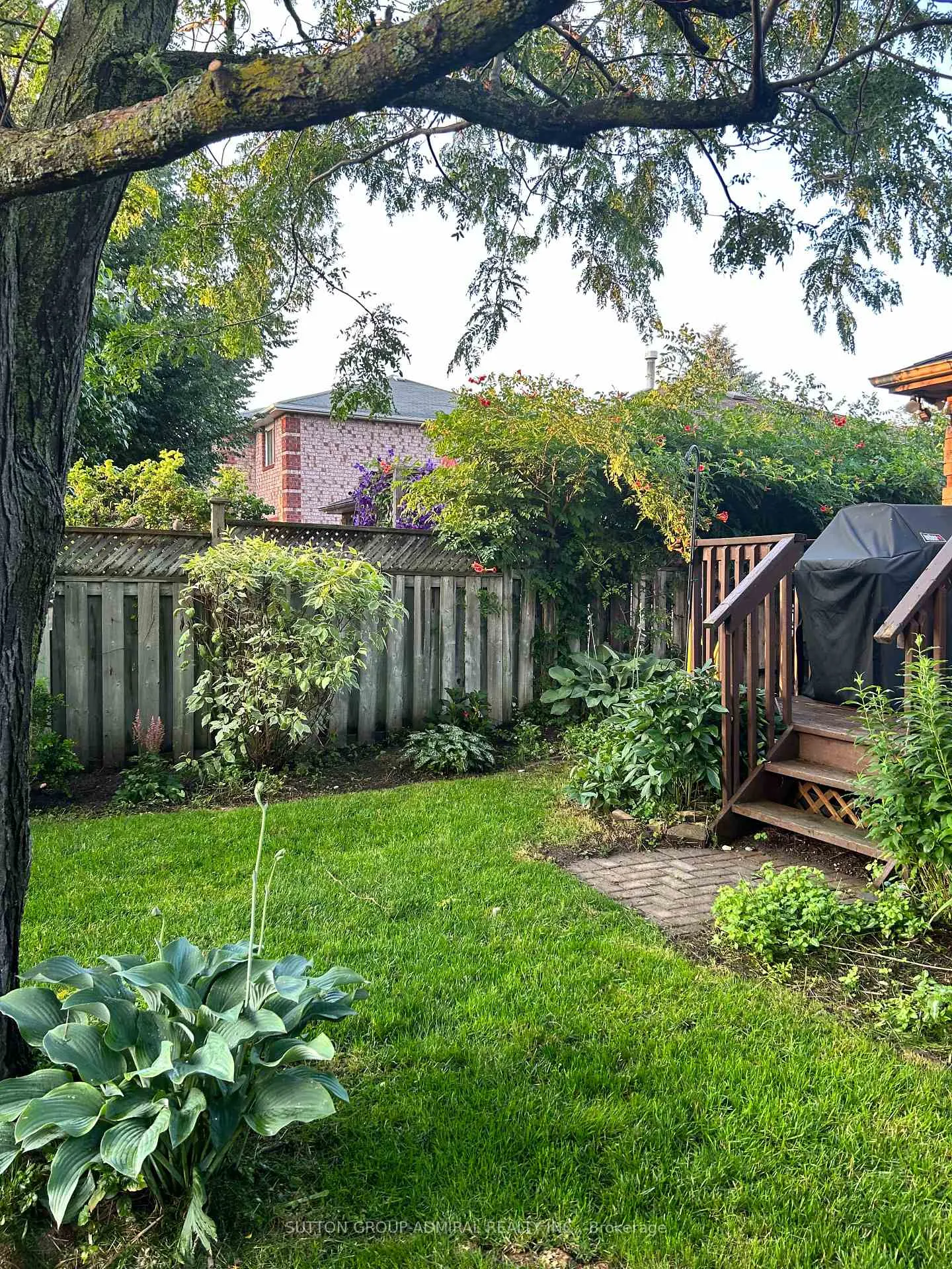Photo 24 of 4 Irish Lane, Barrie, Grove East — HOMEH