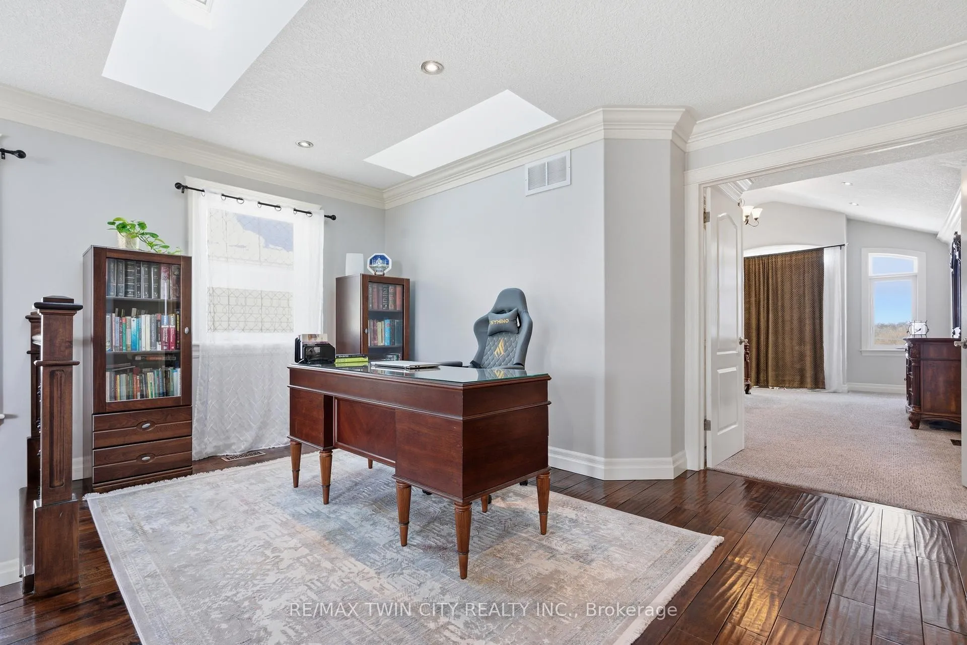 Photo 21 of 59 Newcastle Drive, Kitchener — HOMEH