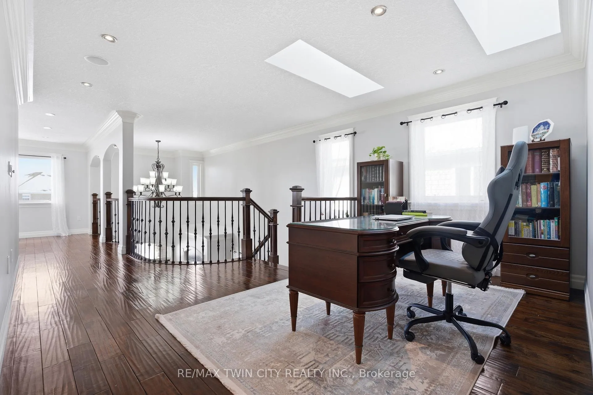 Photo 22 of 59 Newcastle Drive, Kitchener — HOMEH