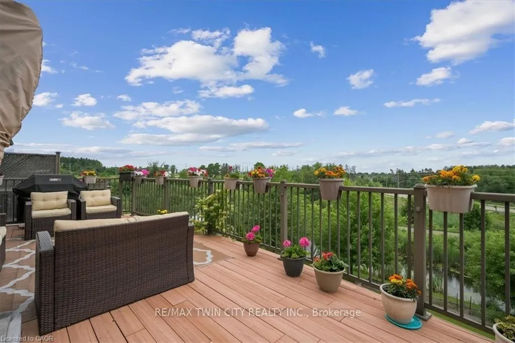 Photo 38 of 59 Newcastle Drive, Kitchener — HOMEH