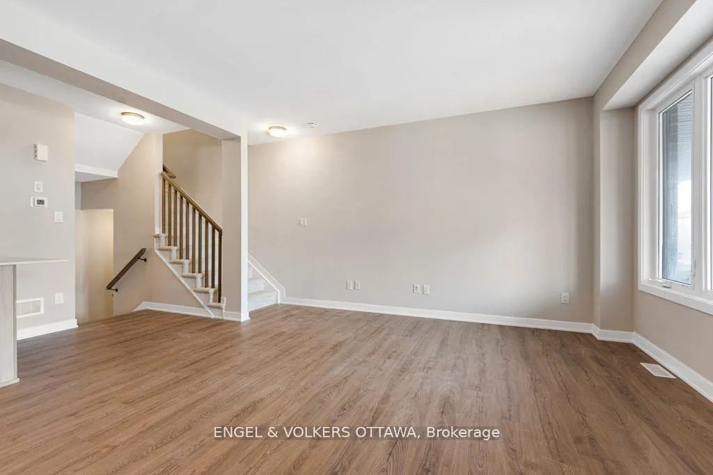 Photo 3 of 227 Speckled Alder Row, Ottawa, Barrhaven - Half Moon Bay — HOMEH