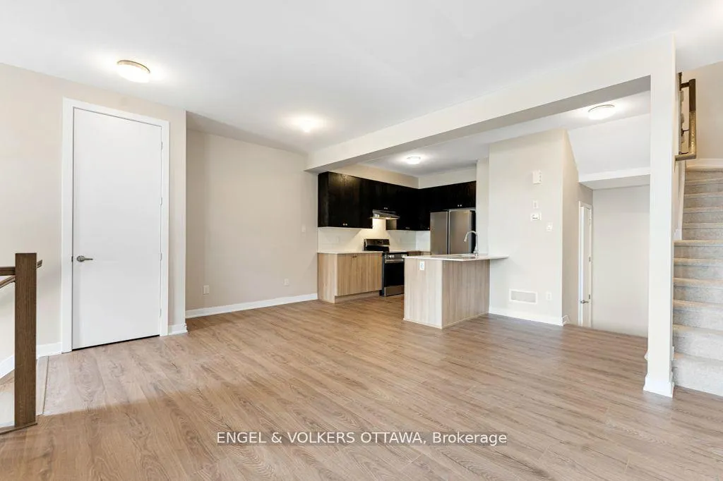 Photo 5 of 227 Speckled Alder Row, Ottawa, Barrhaven - Half Moon Bay — HOMEH