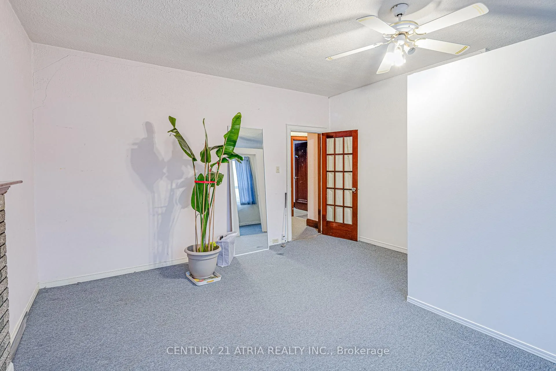 Photo 3 of 1564 Danforth Avenue, Toronto, Danforth — HOMEH