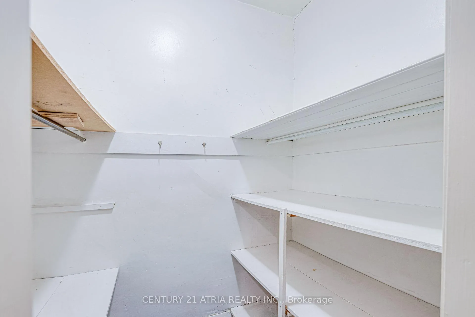 Photo 9 of 1564 Danforth Avenue, Toronto, Danforth — HOMEH