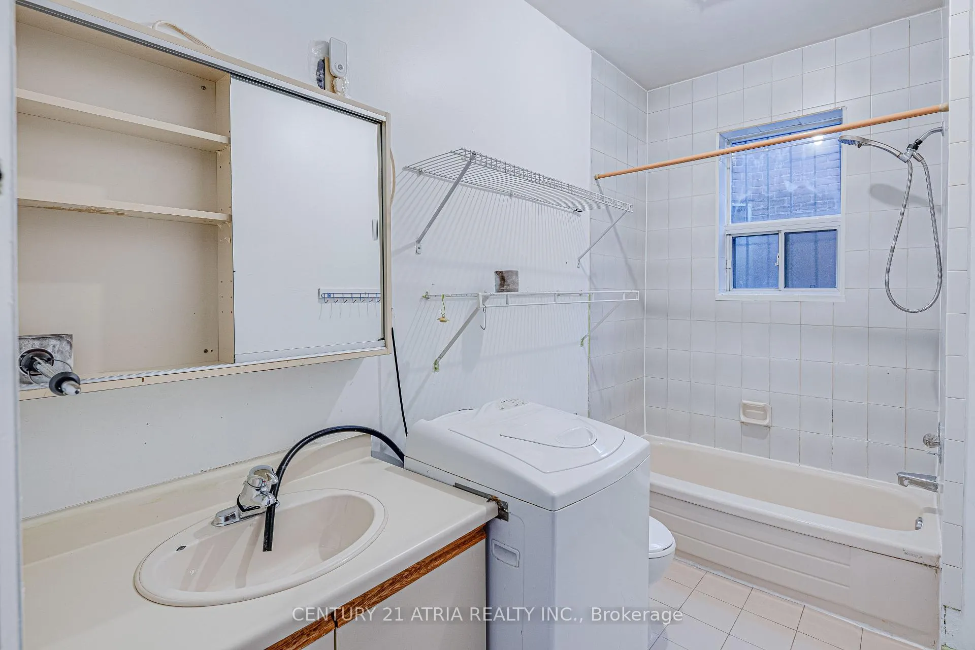 Photo 10 of 1564 Danforth Avenue, Toronto, Danforth — HOMEH