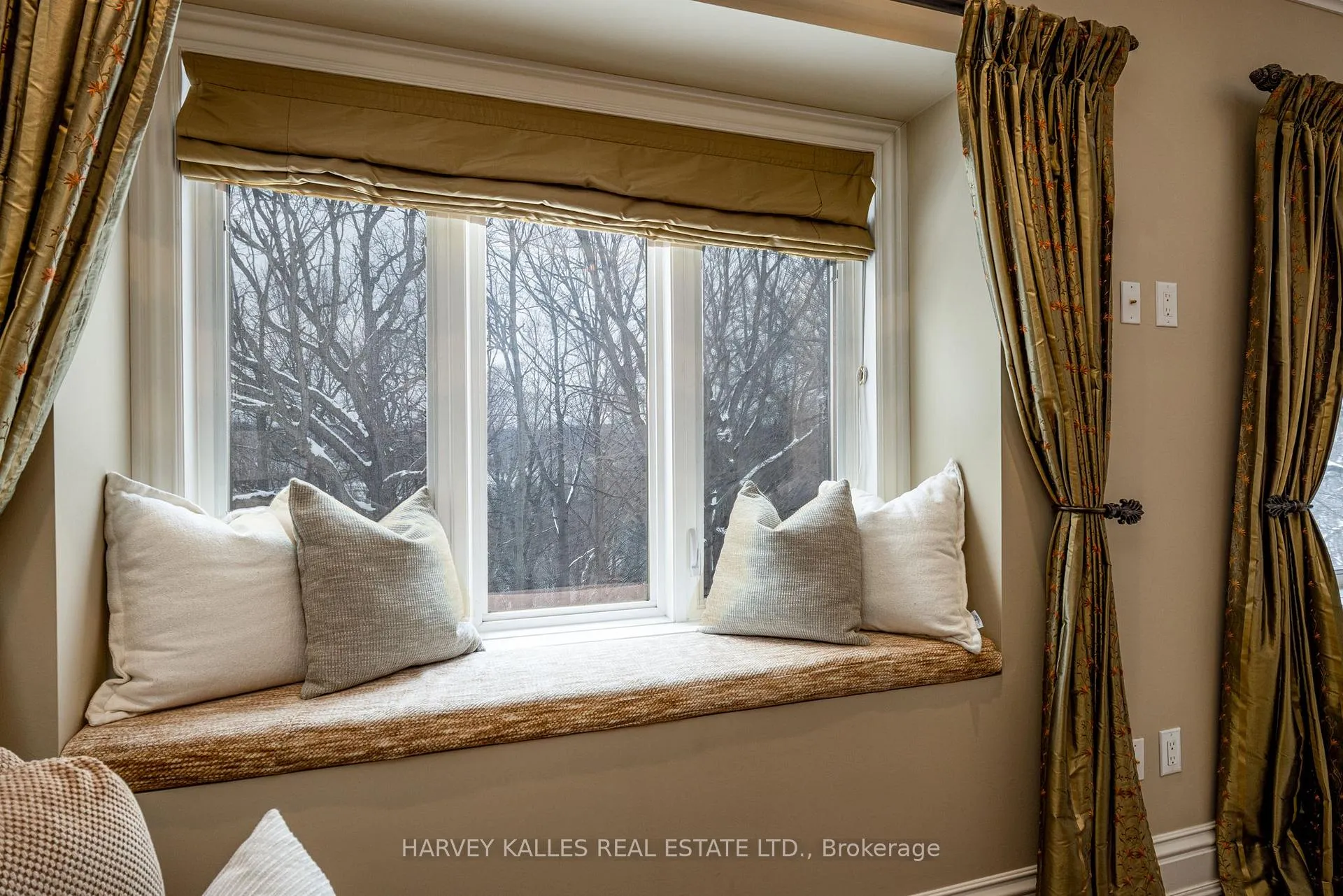 Photo 23 of 34 Hillside Drive, Toronto, Broadview North — HOMEH
