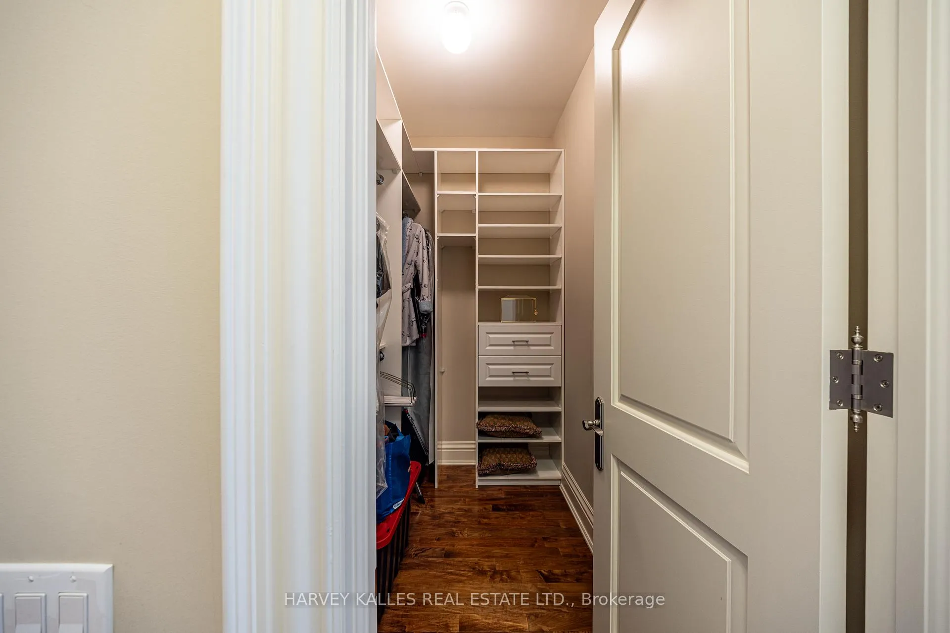 Photo 39 of 34 Hillside Drive, Toronto, Broadview North — HOMEH