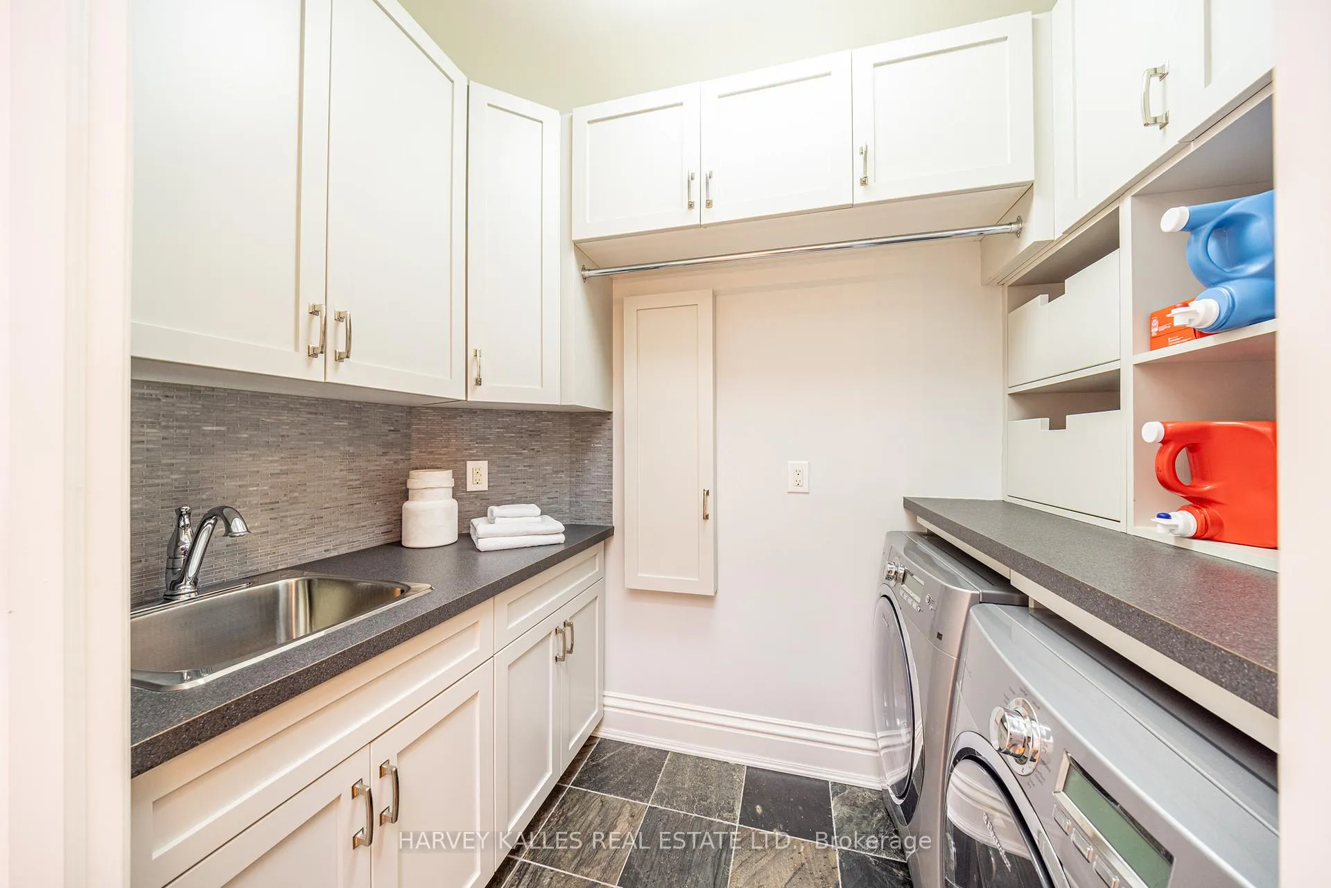 Photo 40 of 34 Hillside Drive, Toronto, Broadview North — HOMEH